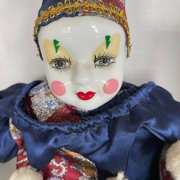 VTG Y2K Porcelain Pierrot Jester Shelf Sitter Mardi Gras Doll - Picture 4 of 12